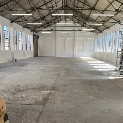 Industrial spray